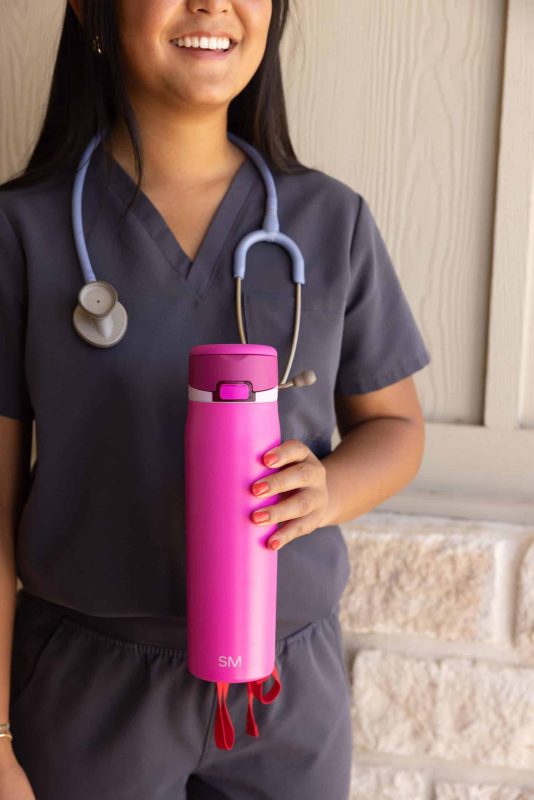simple_modern_nurse
